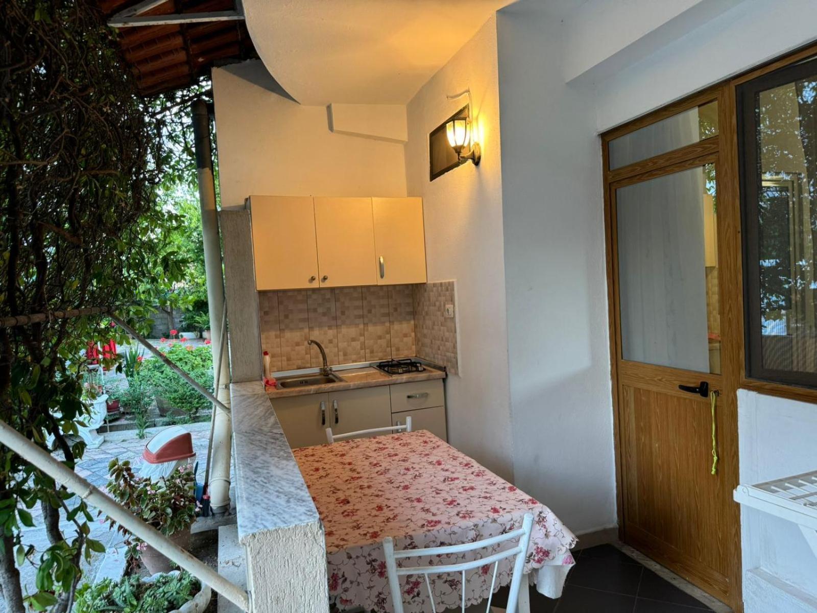 Guesthouse Novi Дуррес Экстерьер фото