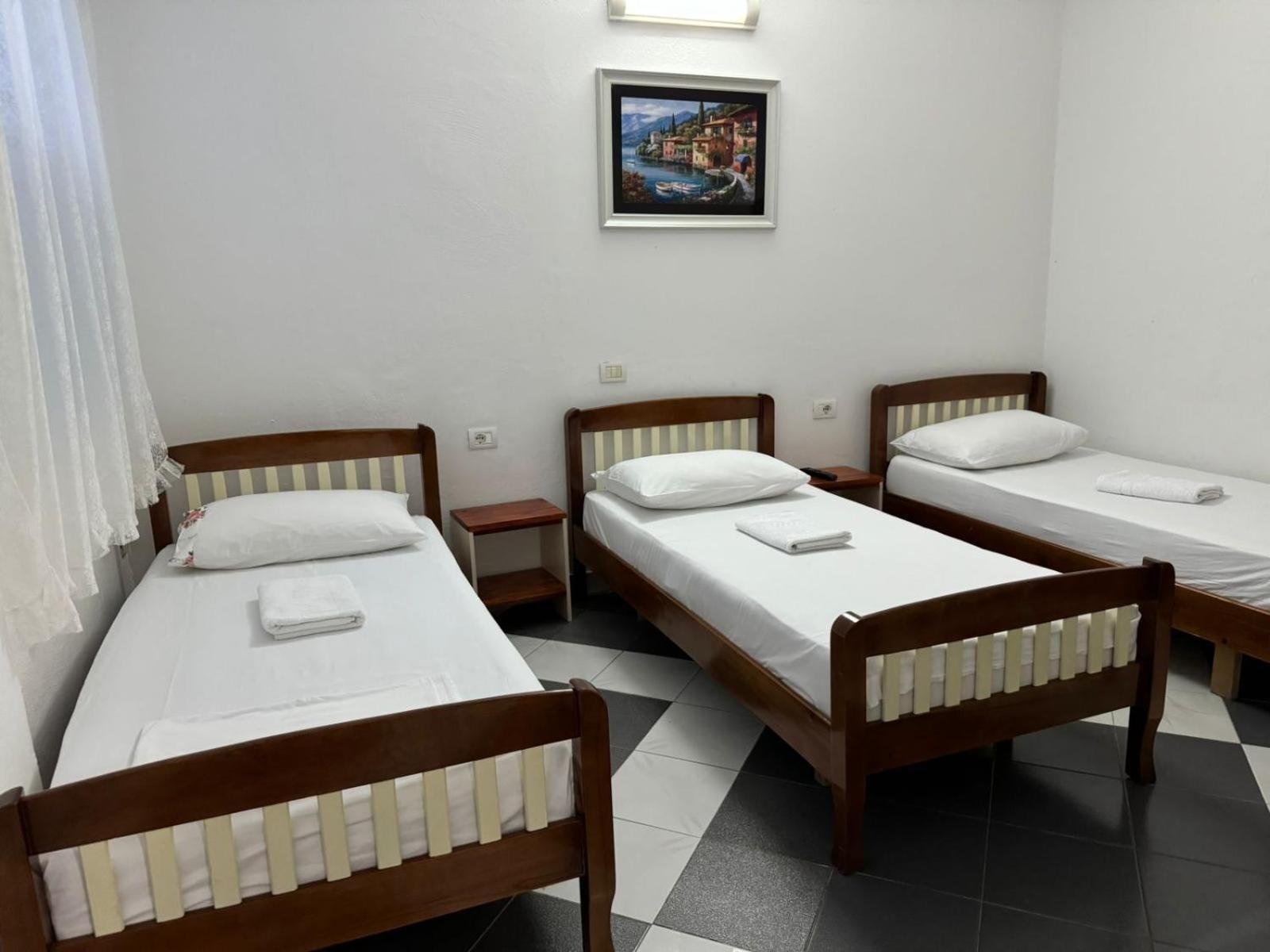 Guesthouse Novi Дуррес Экстерьер фото